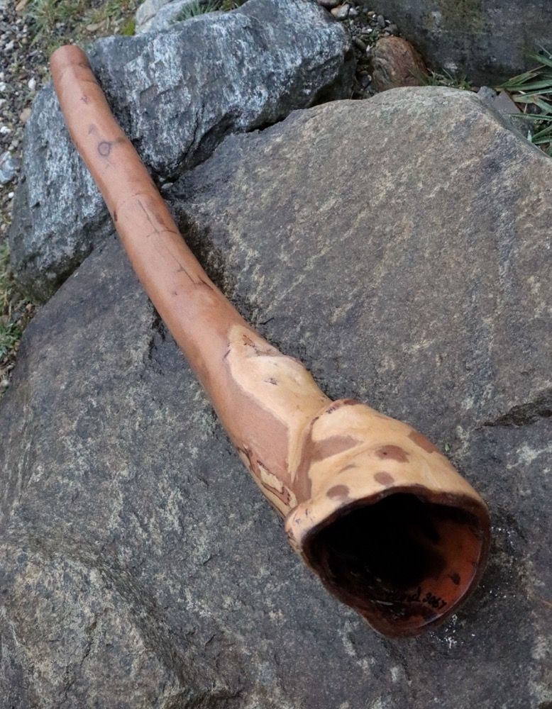 Didgeridoo Highend Ekalyptus Epoxy 130 cm F 432 hz 