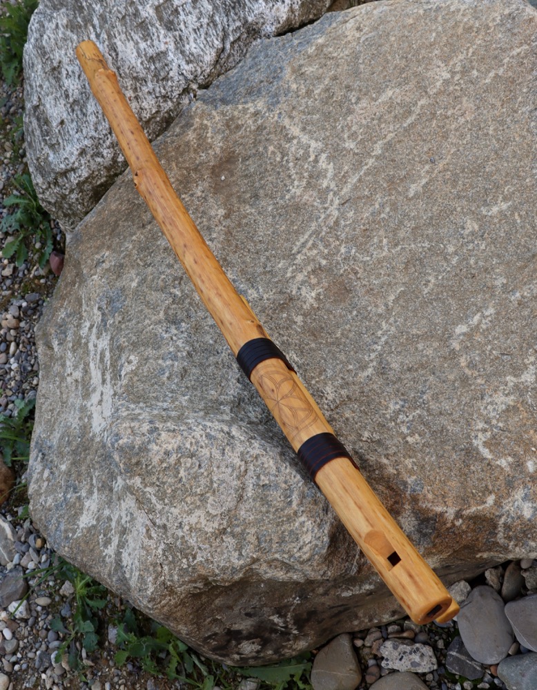 Obertonflöte Bass D Holunder 115 cm