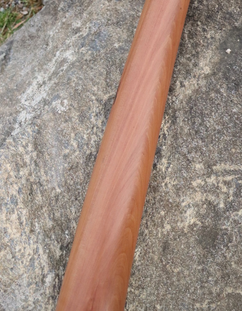 Didgeridoo aus schweizer Birnholz  D 440 hz 146 cm