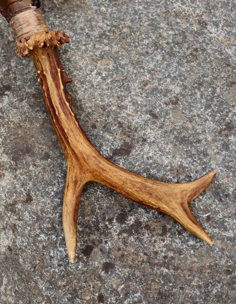 Schamanenrassel Neumond Mai Rehbock Edelsteinrassel  