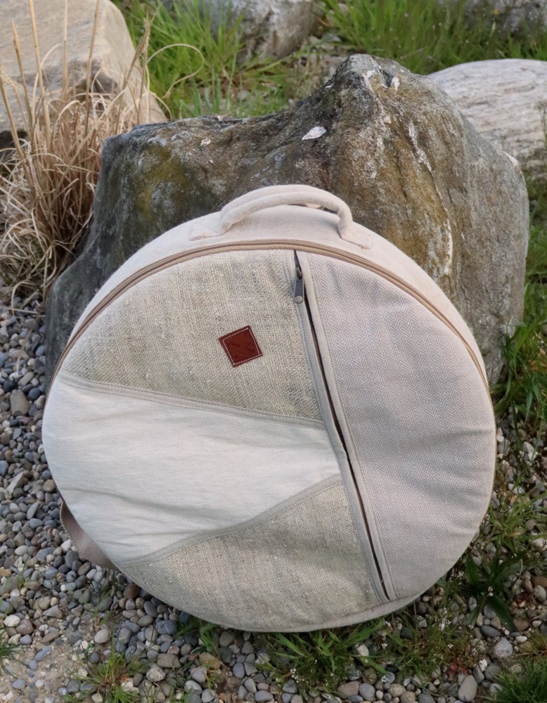 Trommeltasche Hanf mit Rucksackgurten 45/46 cm 