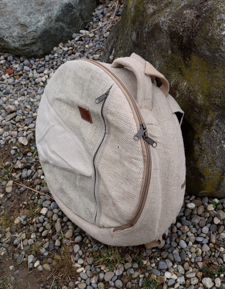 Trommeltasche Hanf mit Rucksackgurten 35-37 cm
