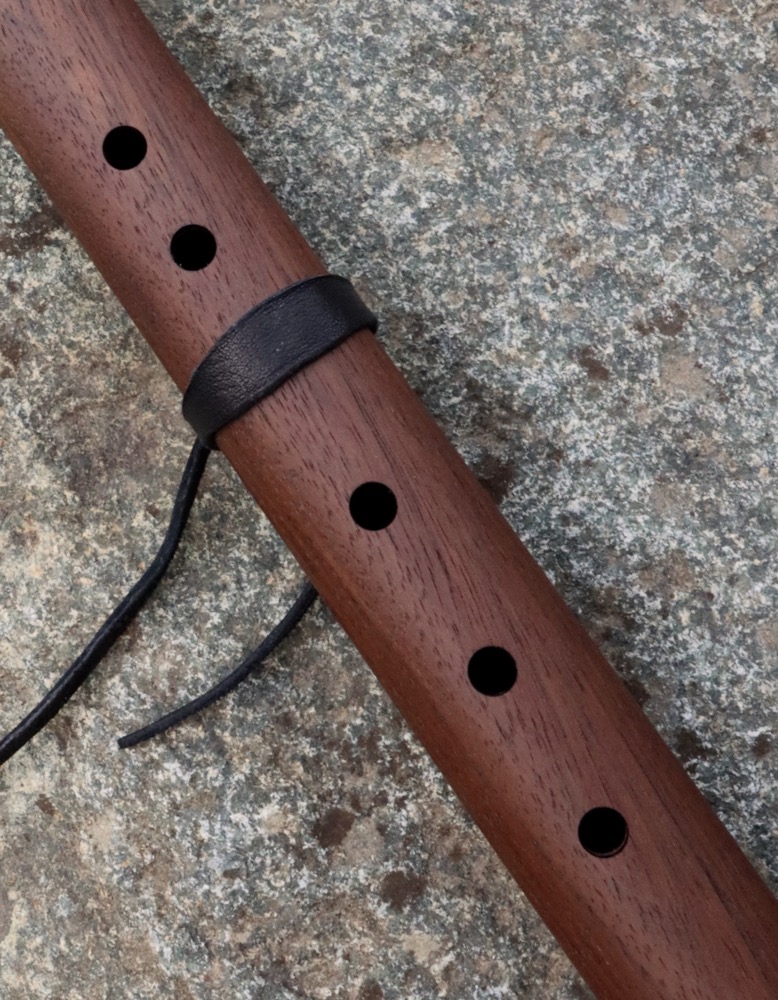 native american flute Schwarznuss Bison G 432 hz
