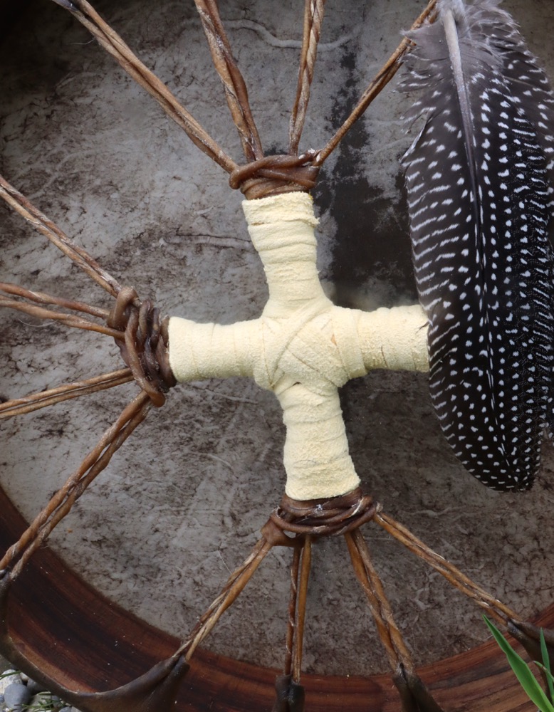 Edelsteintrommel Vollmond April 26 Rothirsch Bulle 35 cm