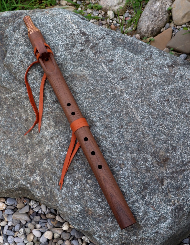 native american flute Schwarznuss f# moll