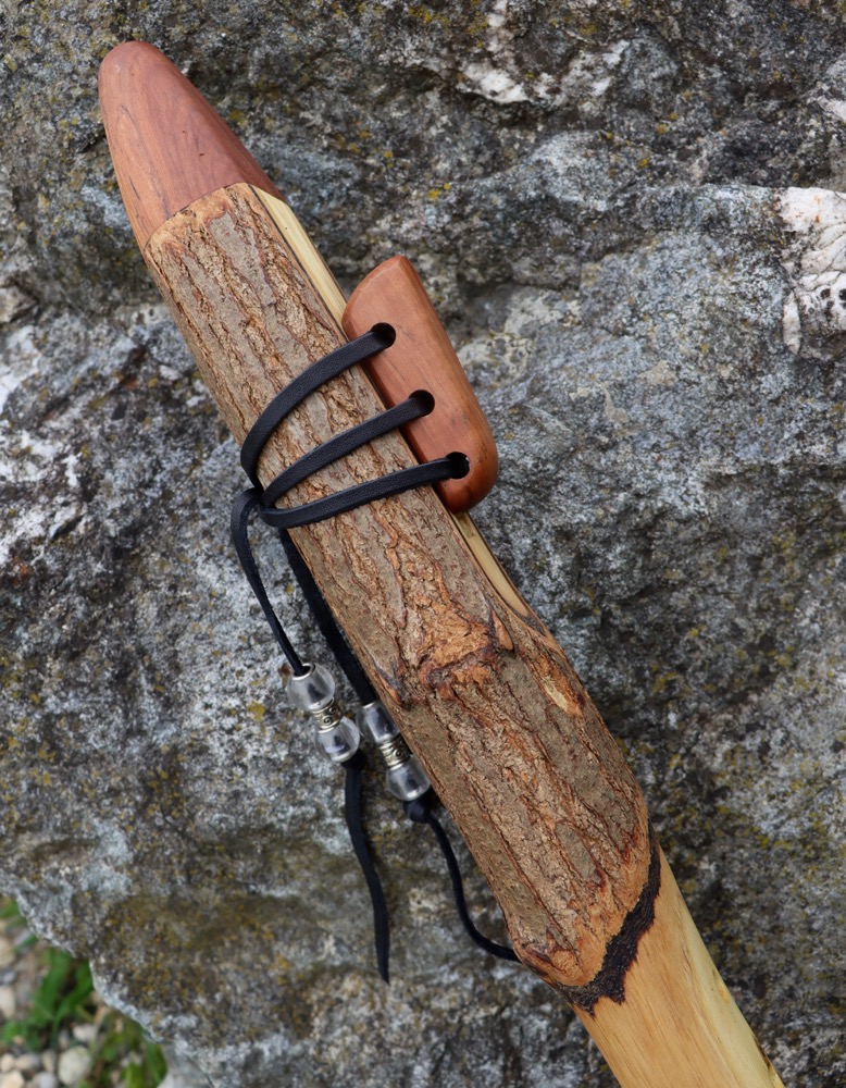 Gebetsflöte Holunder D Flöte 432 Bergkristall