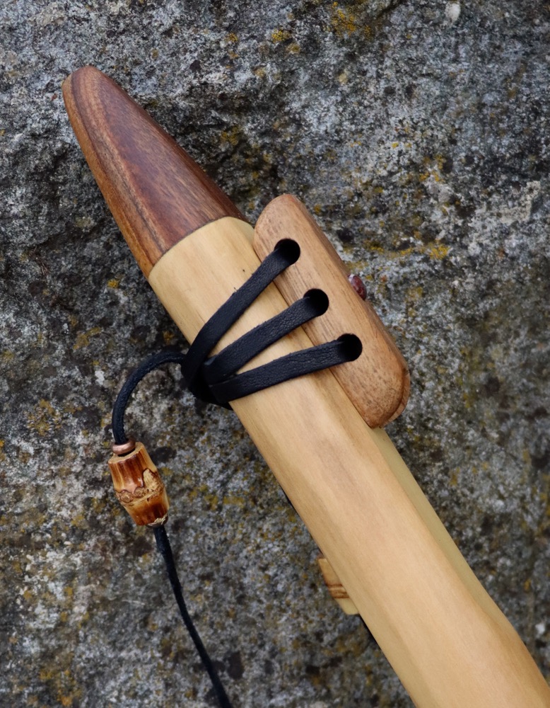 Gebetsflöte Hartriegel G Flöte  red Jasper 440 hz 