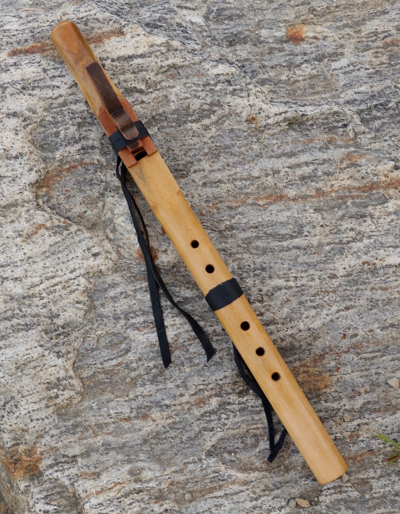native american flute Ahorn A Flöte Kolibri 440 hz