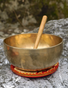 Klangschale Mond Siderisch  17,5 cm inkl. Schlägel und Kissen