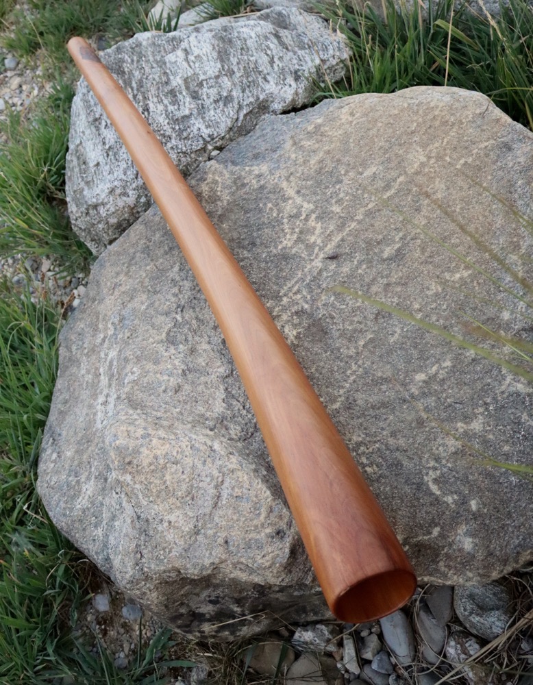 Didgeridoo Highend aus  Ulmen Holz  D 440 hz 145 cm 
