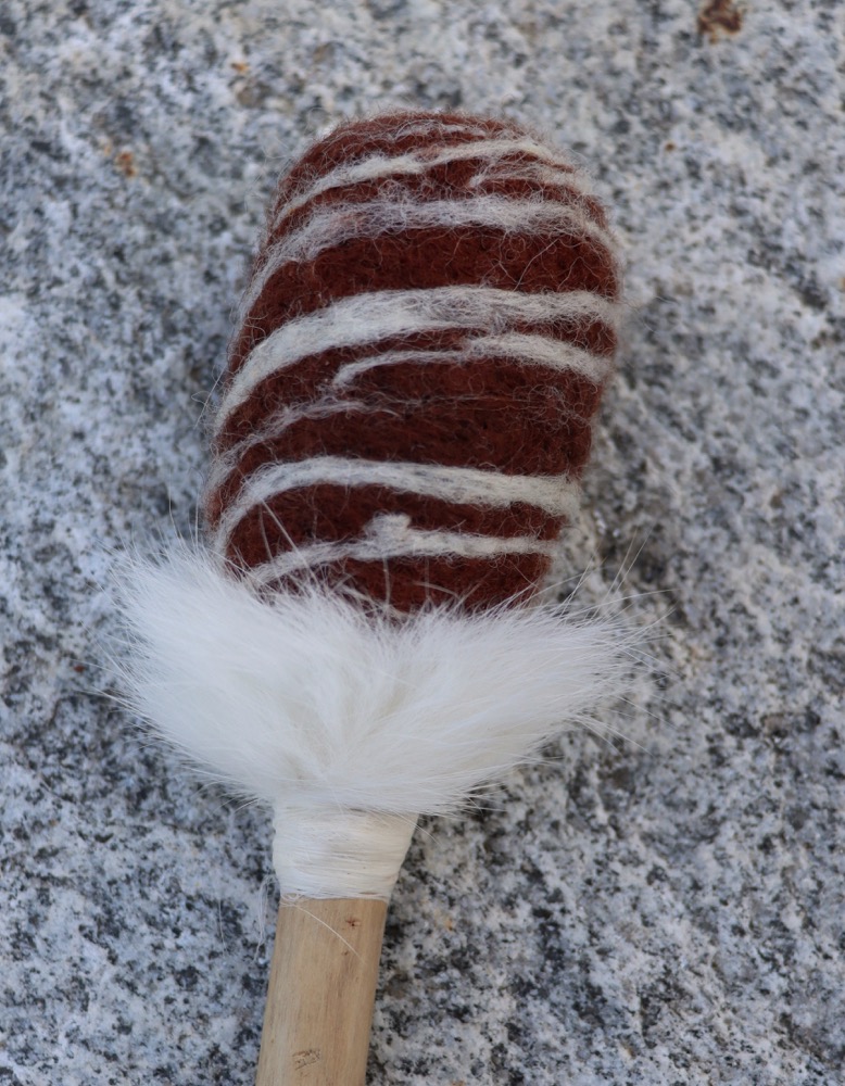 Rasseltrommelstock Vollmond Filzkopf 40-45 cm Aromaschlägel