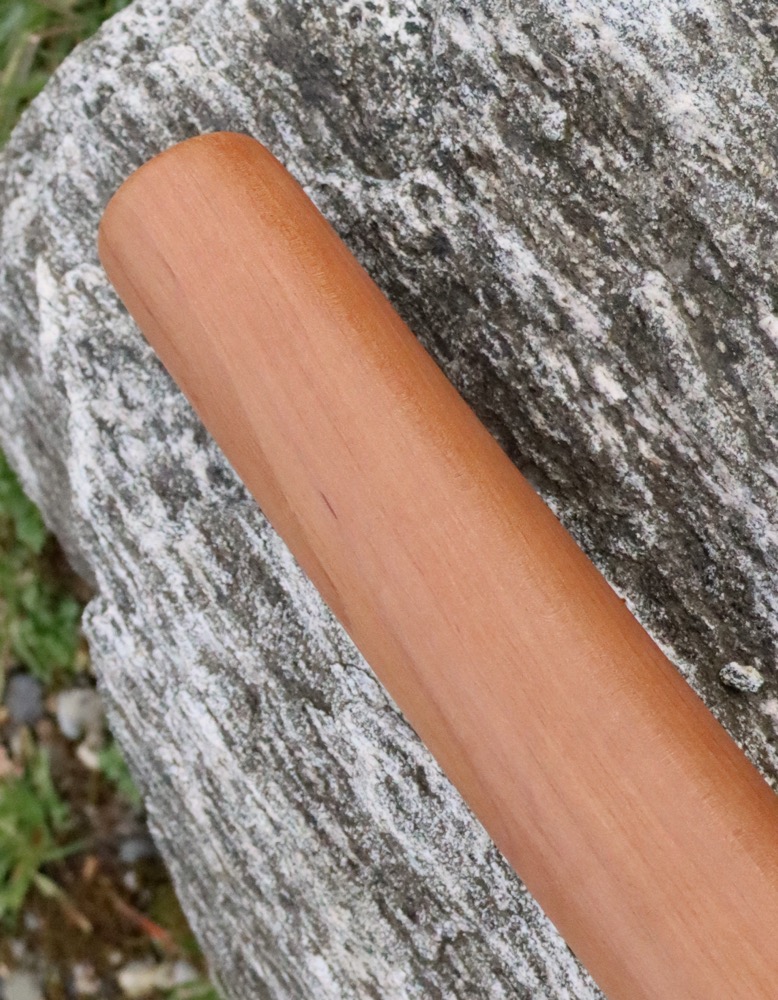 Didgeridoo aus schweizer Birnholz  D 440 hz 146 cm