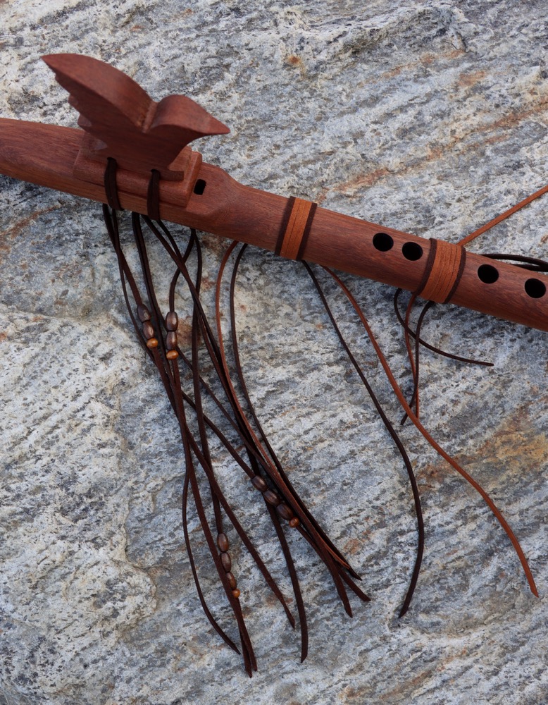  native american flute Zeder Kolibri B  440 hz 