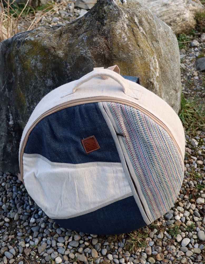 Trommeltasche Hanf mit Rucksackgurten 40-42 cm 