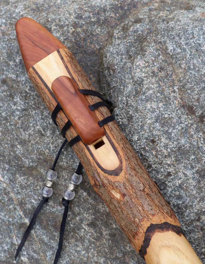 Gebetsflöte Holunder D Flöte 432 Bergkristall