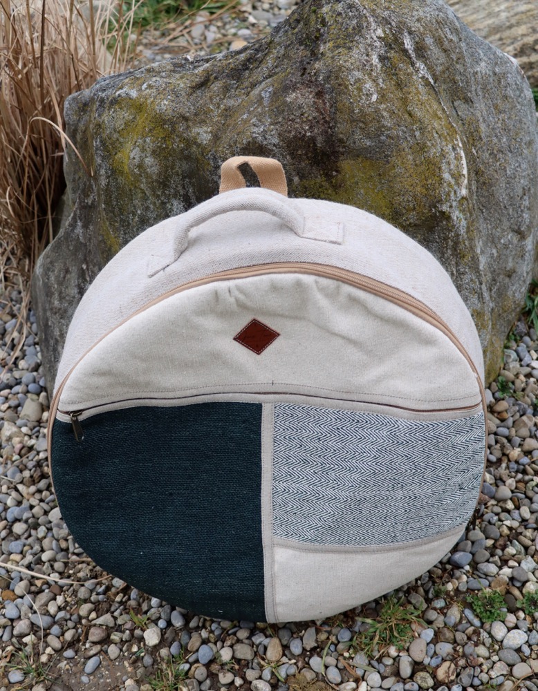 Trommeltasche Hanf mit Rucksackgurten 40 - 42 cm 