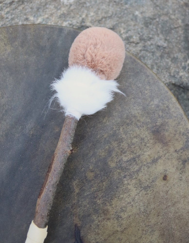 Erdentrommel Neumond April 26 Rothirsch Bulle 46 cm 