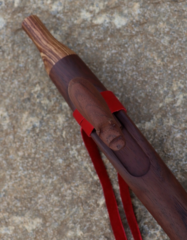 native american Flute "Bärenkraft"  f# moll 432 hz
