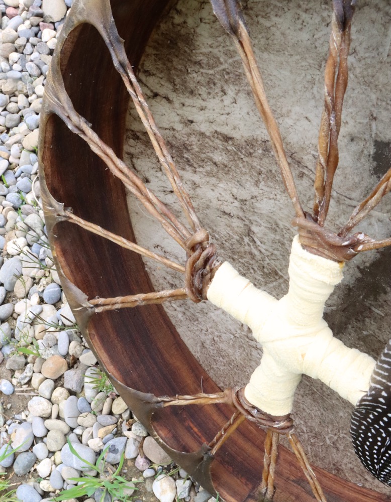 Edelsteintrommel Vollmond April 26 Rothirsch Bulle 35 cm