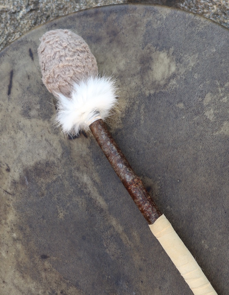 Neumondritual Trommel Nov 25 Rothirsch Kuh 46 cm