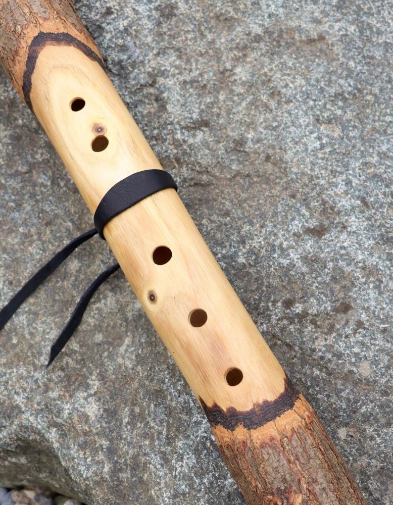 Gebetsflöte Holunder D Flöte 432 Bergkristall