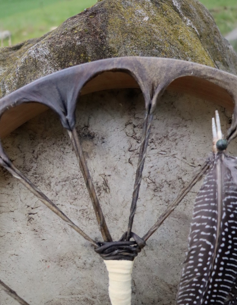 Erdentrommel Neumond März 26 Rothirsch Bulle 45 cm
