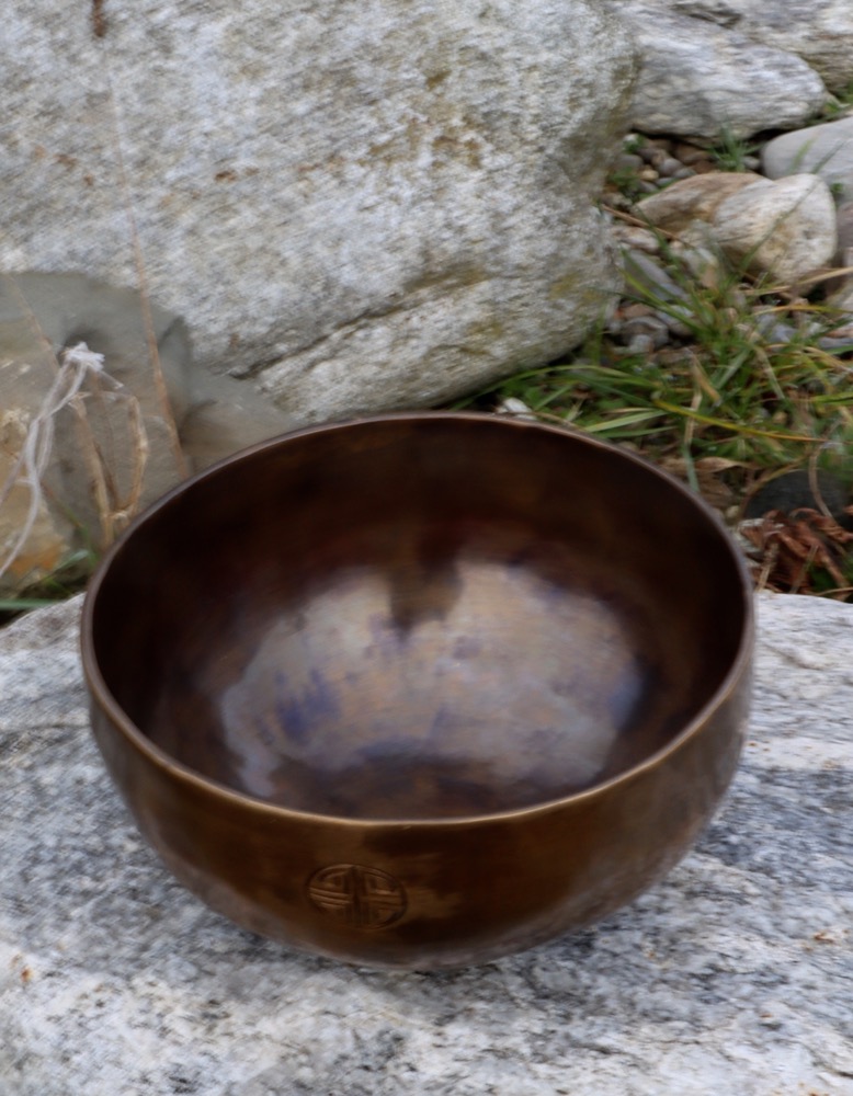 Klangschale Vollmond Mond Sid 17 cm inkl. Schl. und Kissen 