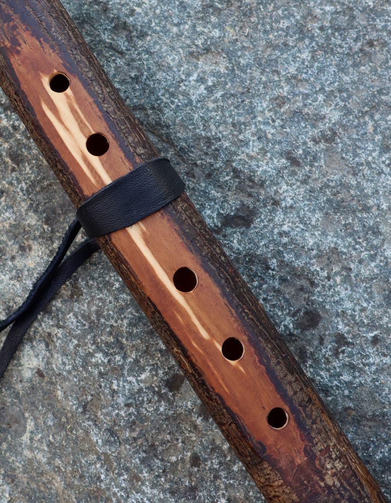 Gebetsflöte Hartriegel a Flöte  Tiger eye 432 hz