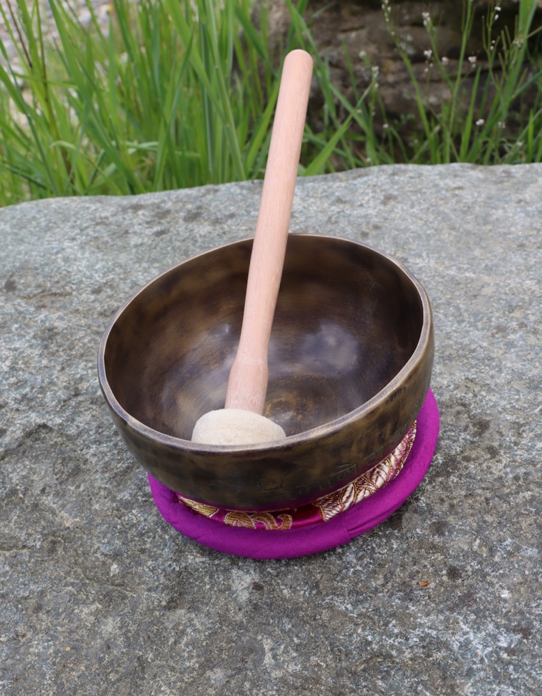 Klangschale Vollmond Mond Sid. 12 cm inkl. Schlägel und Kissen