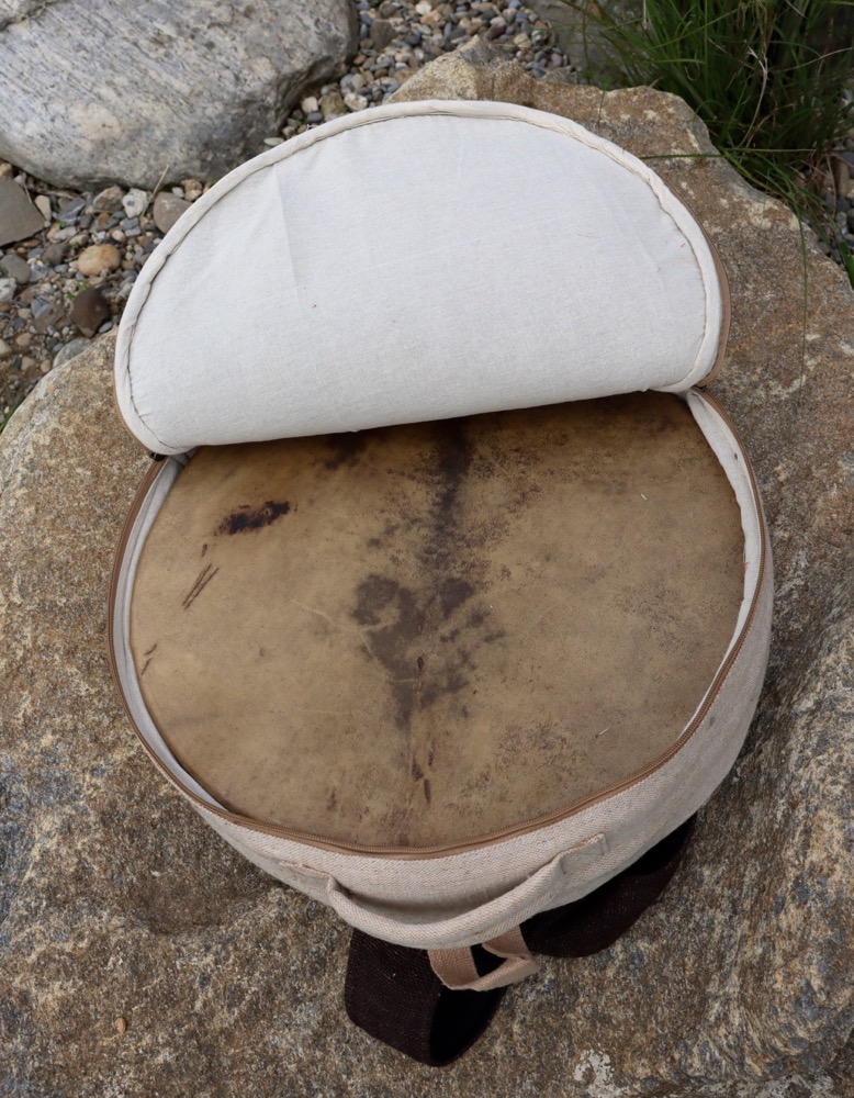 Trommeltasche Hanf mit Rucksackgurten 35-37  cm