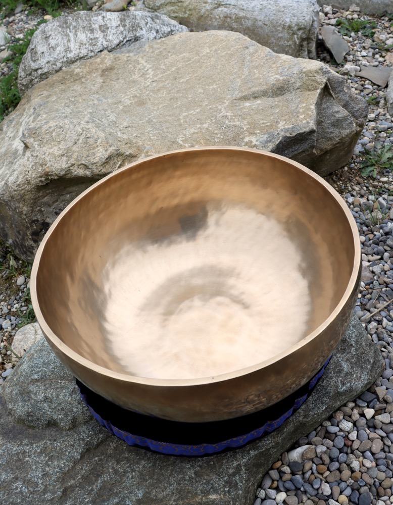 Fussklangschale Merkur 47 cm inkl. Schlägel und Kissen