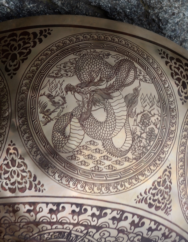 Fussklangschale VENUS Blume des Lebens  46 cm inkl. Schlägel und Kissen 