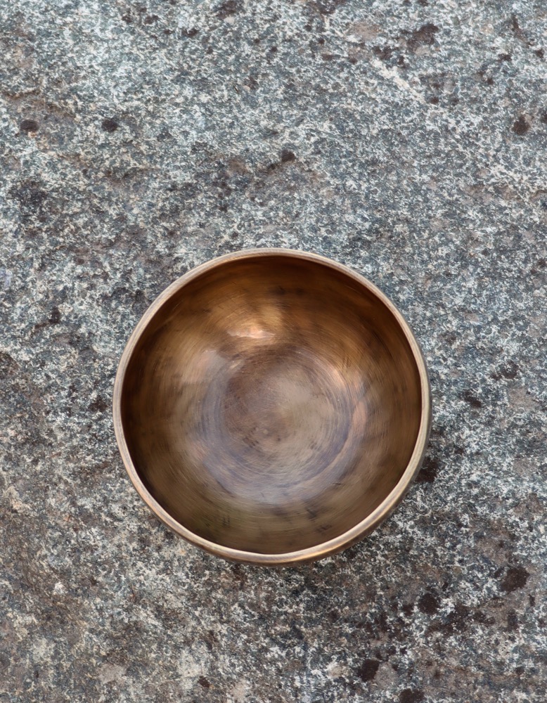 Klangschale Vollmond 9,5 cm inkl Schlägel und Kissen