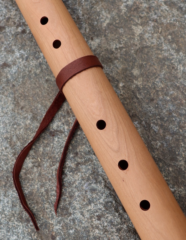 native american flute "Bison" Kirschholz B 432 hz 