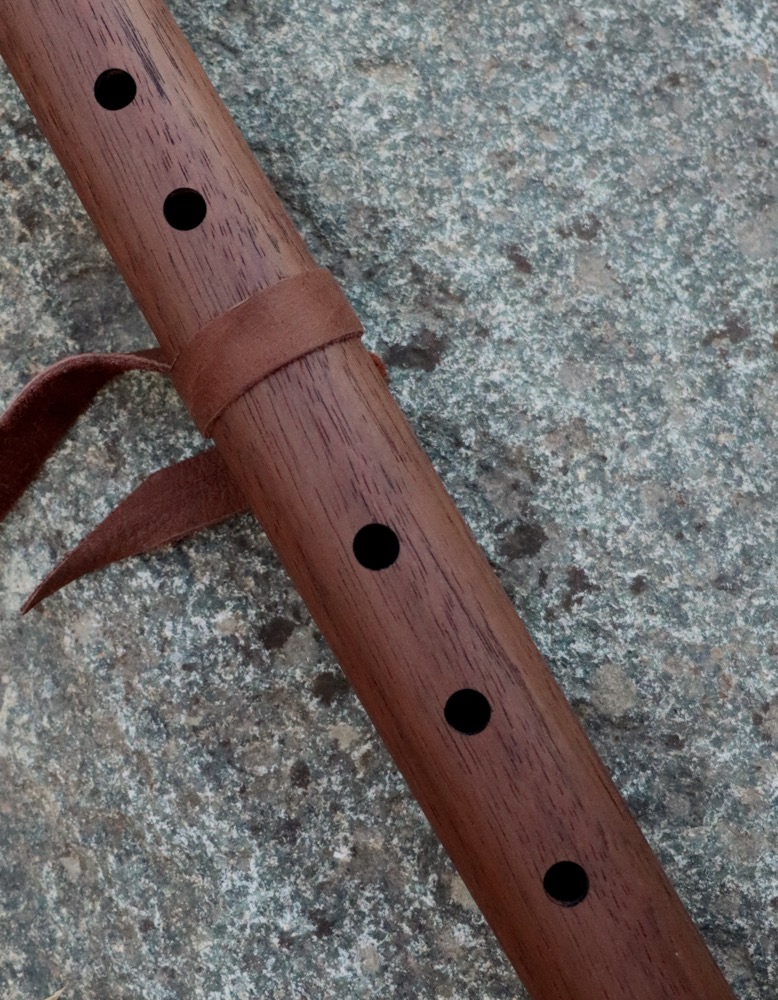 native american flute "Bison" Schwarznuss D 432 hz  