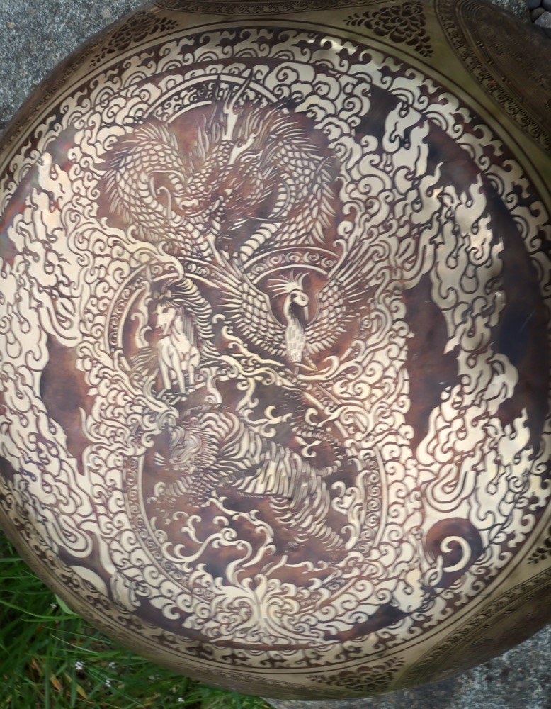 Fussklangschale VENUS Blume des Lebens  46 cm inkl. Schlägel und Kissen 