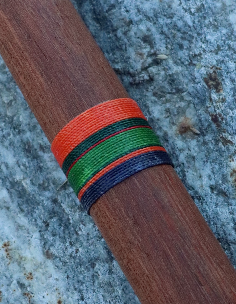 Pentatonische Flöte aus  Zedernholz Dur  Bass D 432 hz 