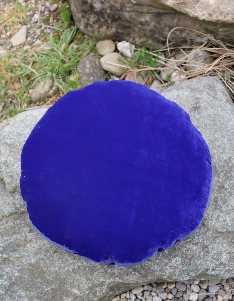 Fussklangschale graviert OM Tageston 48 cm  inkl. Schlägel und Kissen