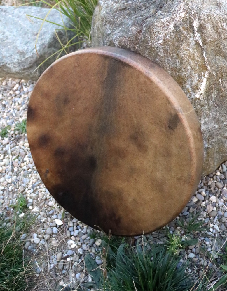 Erdentrommel Neumond Aug 26 50 cm RH Bulle  