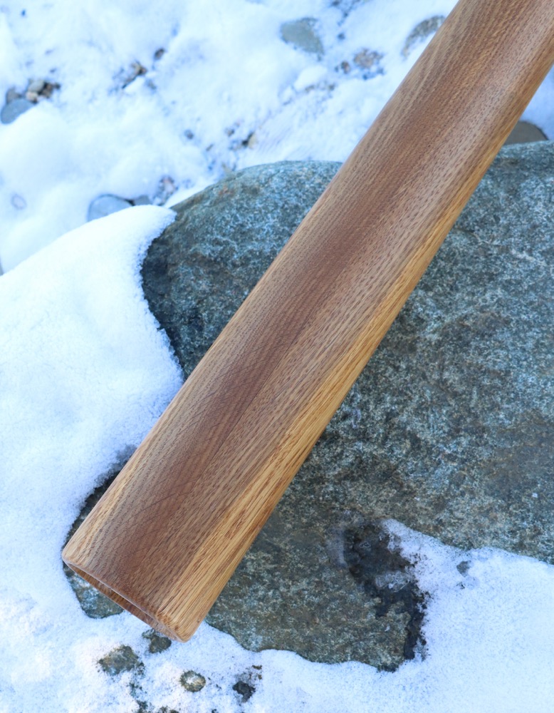 Didgeridoo aus schweizer Eichenholz D 432 hz 145 cm