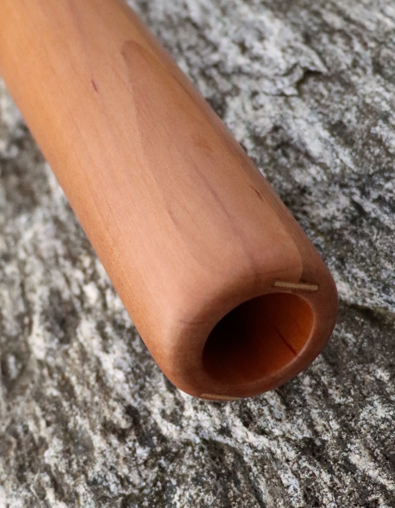 Didgeridoo aus schweizer Birnholz  D 440 hz 146 cm